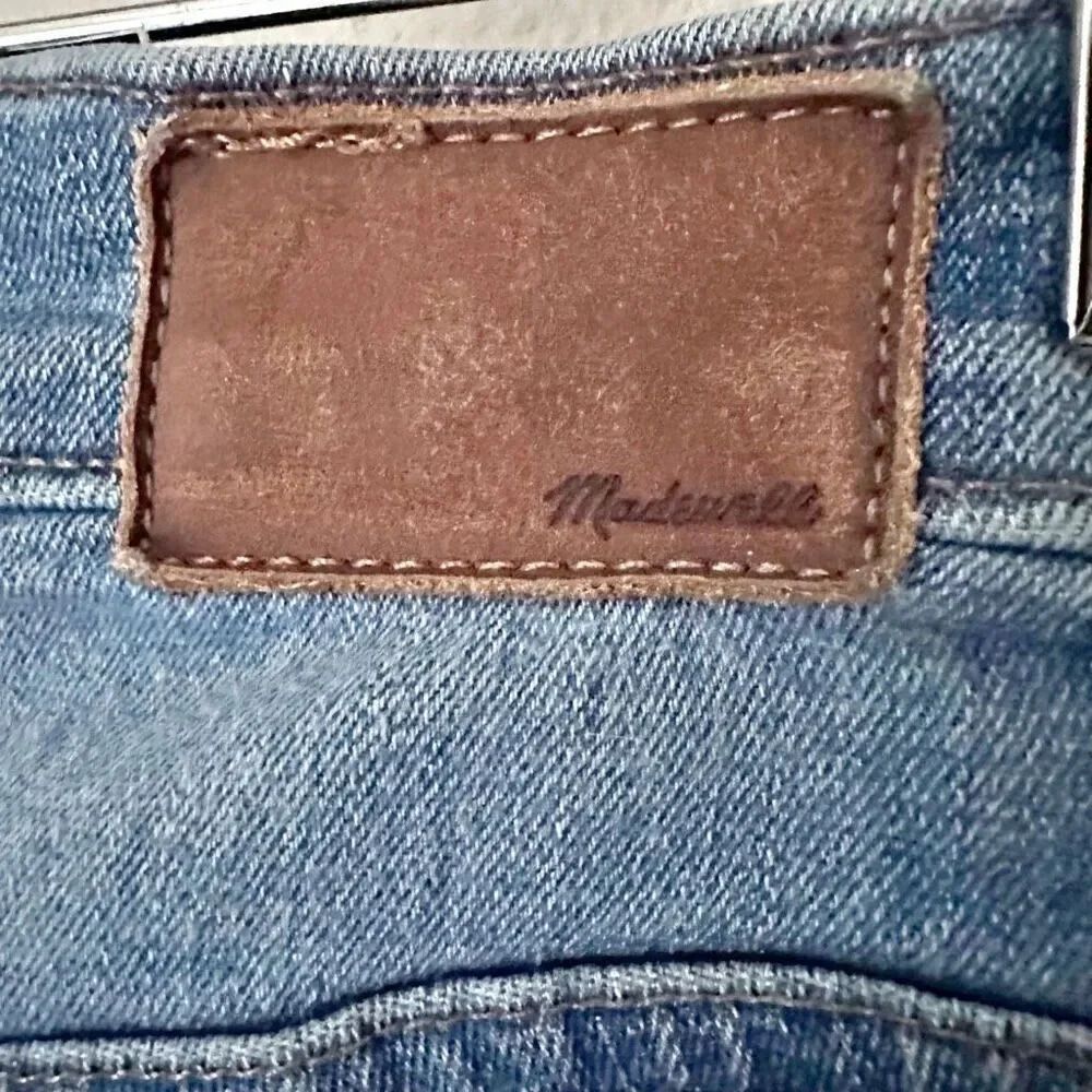 MADEWELL | 9" High-Rise Skinny Jeans Distressed-Hem Edition | Size 28 / 6 - Picture 7 of 9